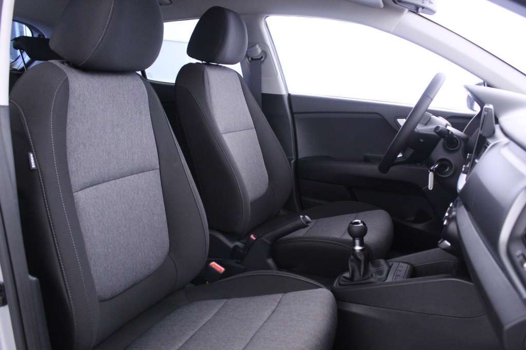 kia-stonic-2024-gasolina-1197cc