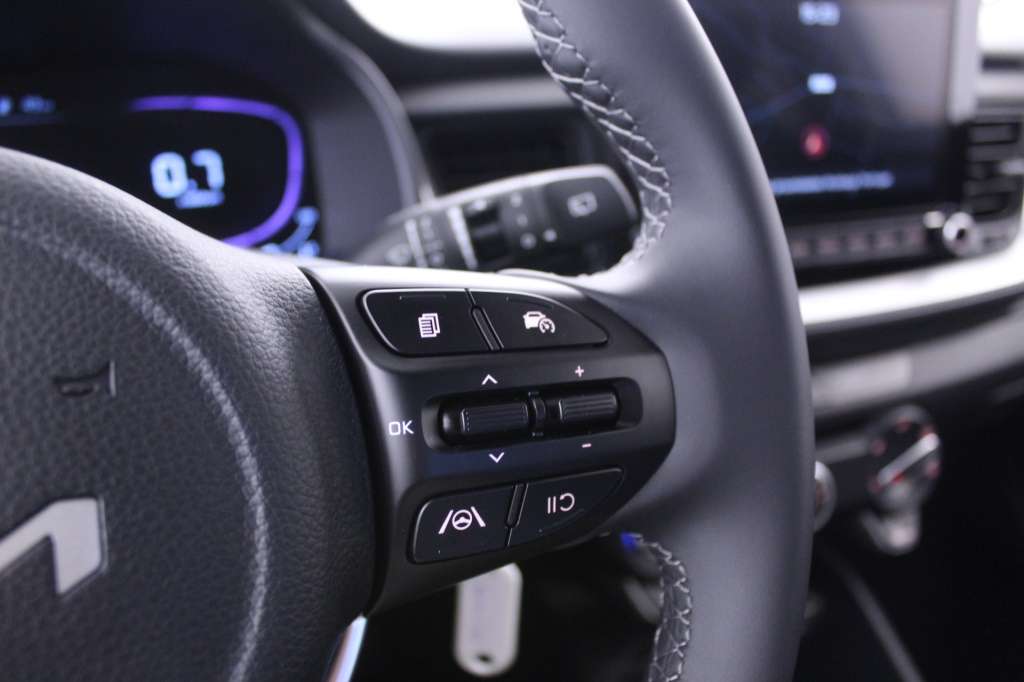 kia-stonic-2024-gasolina-1197cc