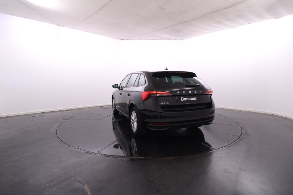 skoda-scala-2024-gasolina-999cc