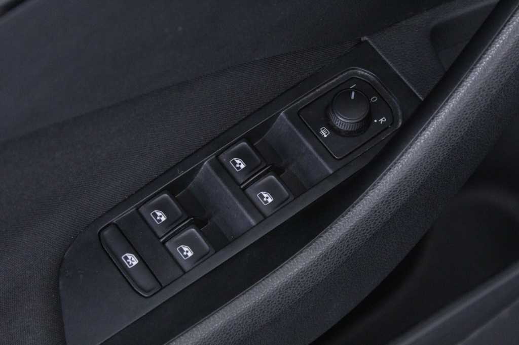 skoda-scala-2024-gasolina-999cc