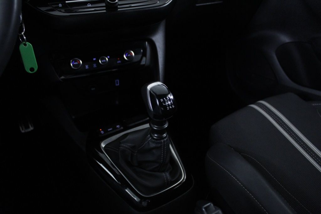 opel-corsa-2024-gasolina-1199cc