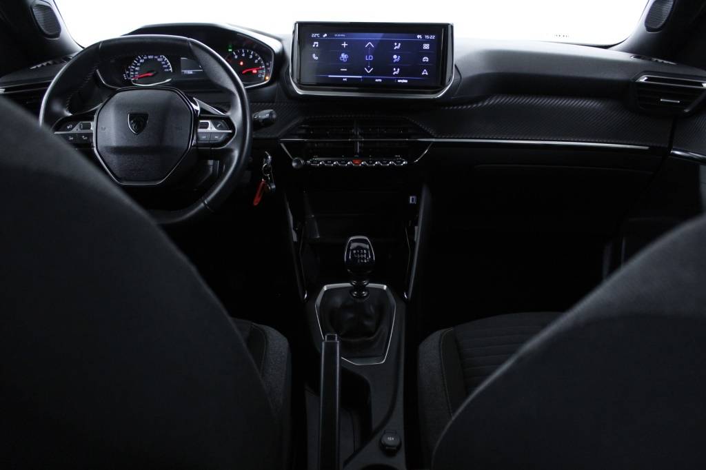 peugeot-2008-2024-gasolina-1199cc