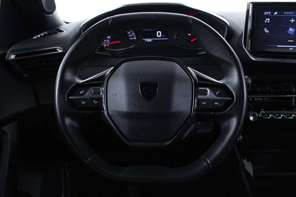 peugeot-2008-2024-gasolina-1199cc