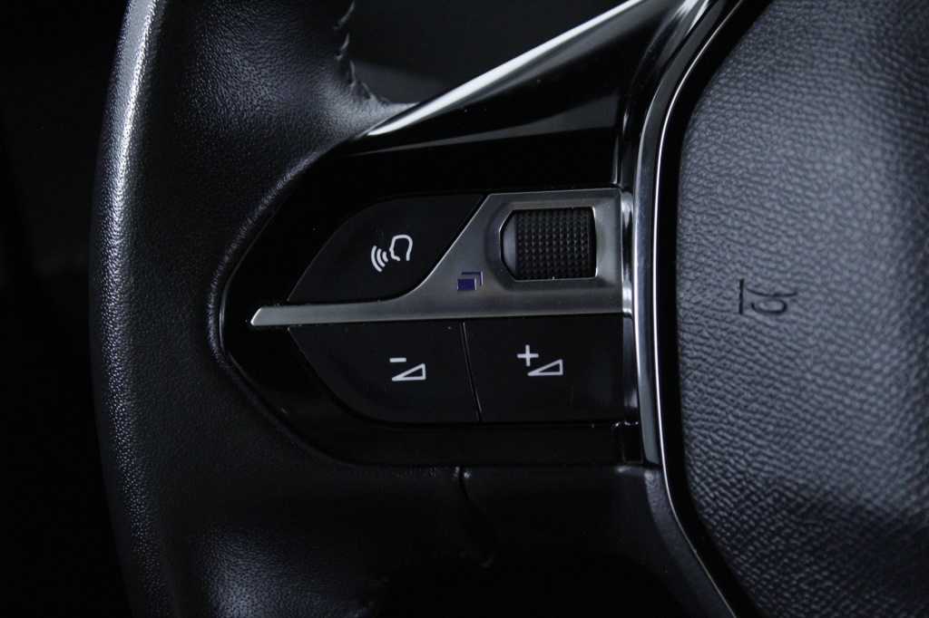 peugeot-2008-2024-gasolina-1199cc