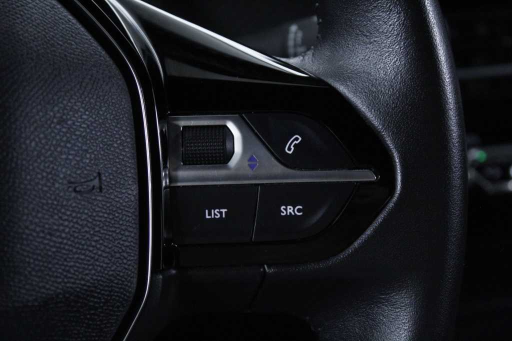 peugeot-2008-2024-gasolina-1199cc