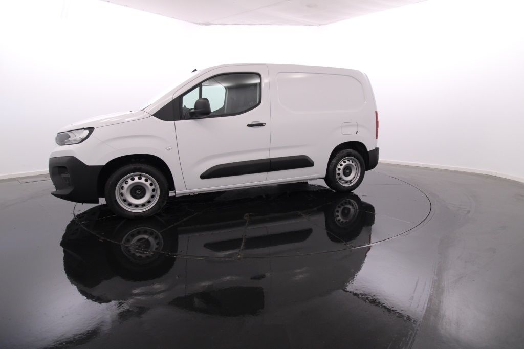 citroen-berlingo-2024-diesel-1499cc