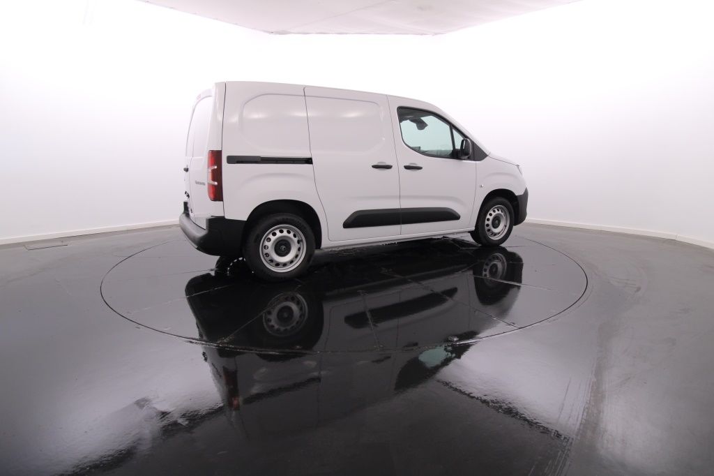 citroen-berlingo-2024-diesel-1499cc