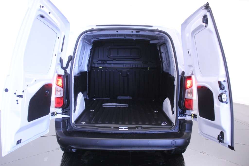 citroen-berlingo-2024-diesel-1499cc