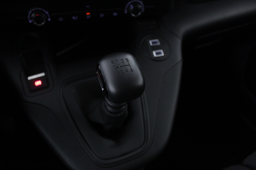 citroen-berlingo-2024-diesel-1499cc