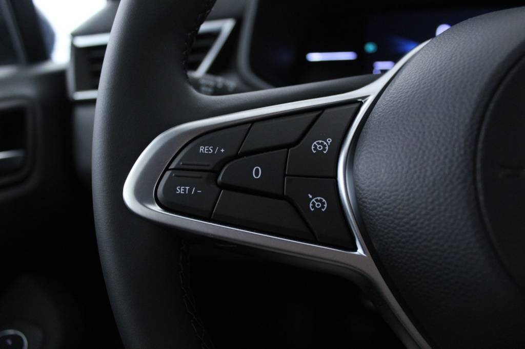 mitsubishi-colt-2024-gasolina-999cc