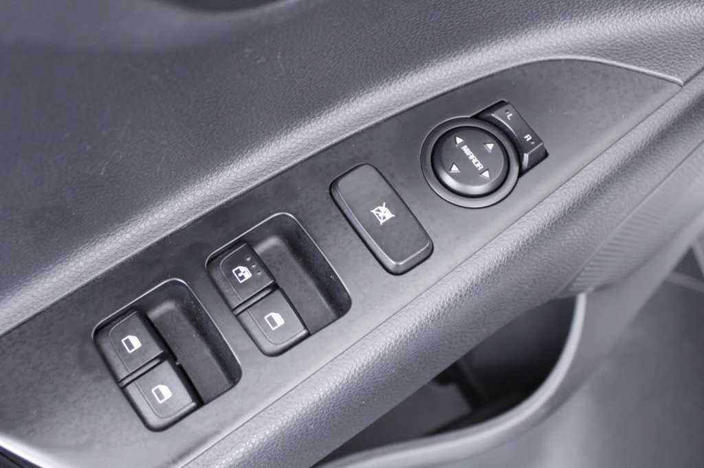 kia-stonic-2022-gasolina-1197cc
