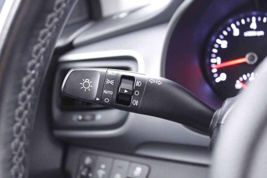 kia-stonic-2022-gasolina-1197cc