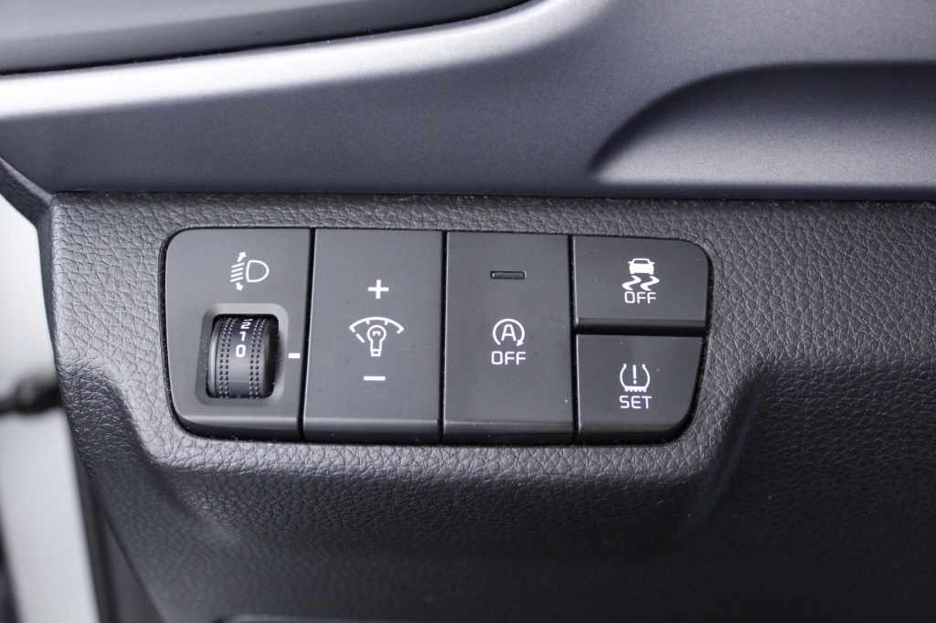 kia-stonic-2022-gasolina-1197cc