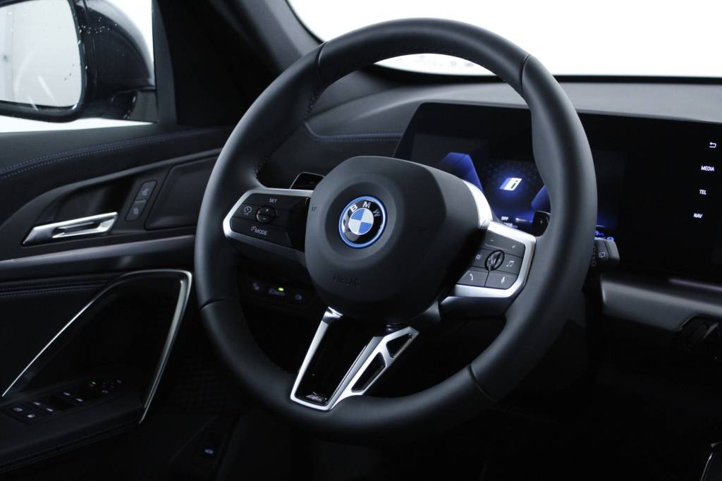 bmw-x1-2026-hibrido-1499cc