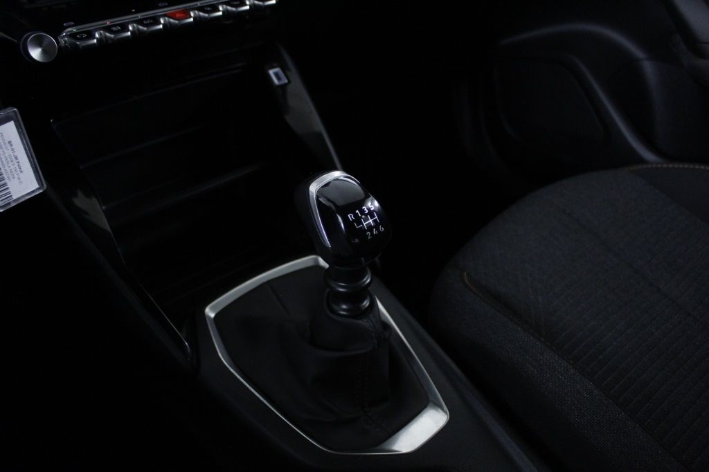 peugeot-2008-2025-gasolina-1199cc