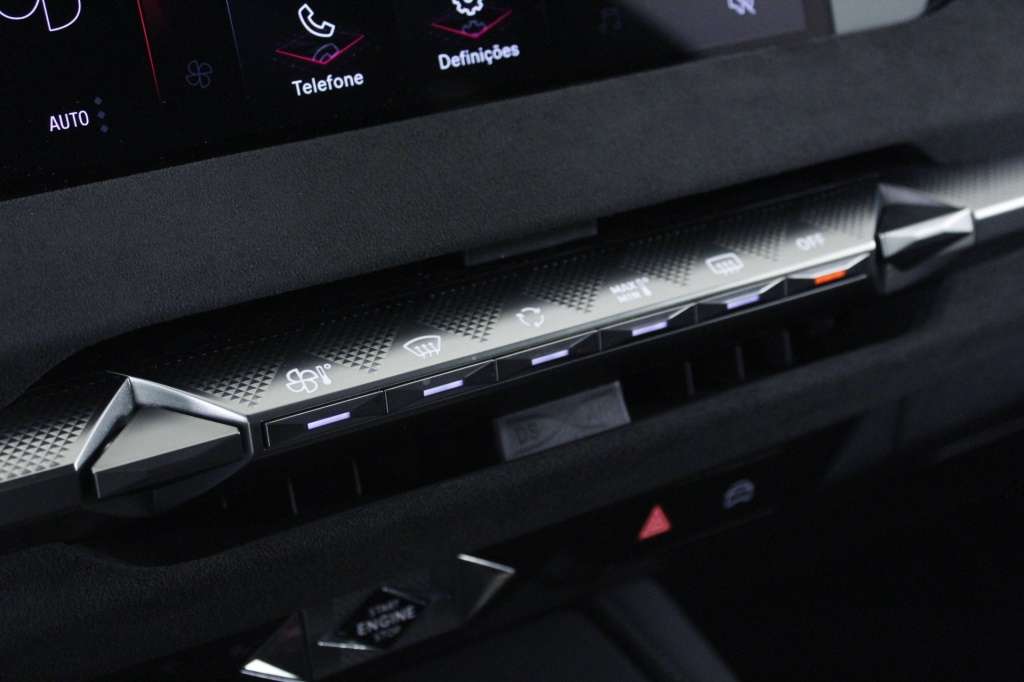 ds-ds-4-2025-hibrido-1199cc