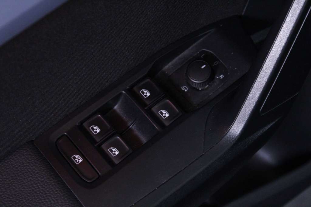 seat-ibiza-2024-gasolina-999cc