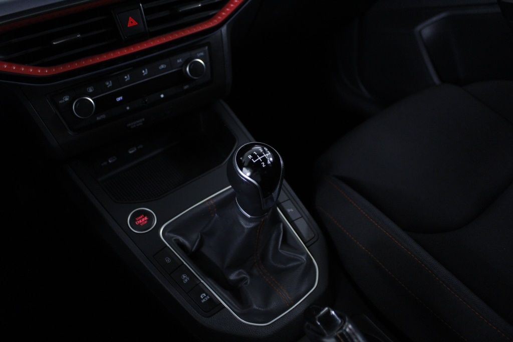 seat-ibiza-2024-gasolina-999cc
