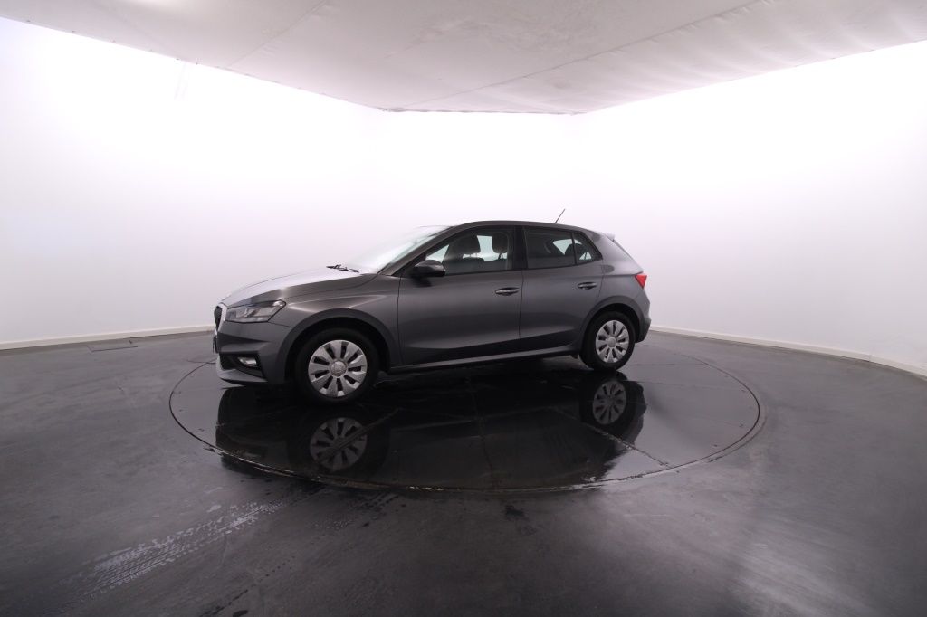 skoda-fabia-2023-gasolina-999cc