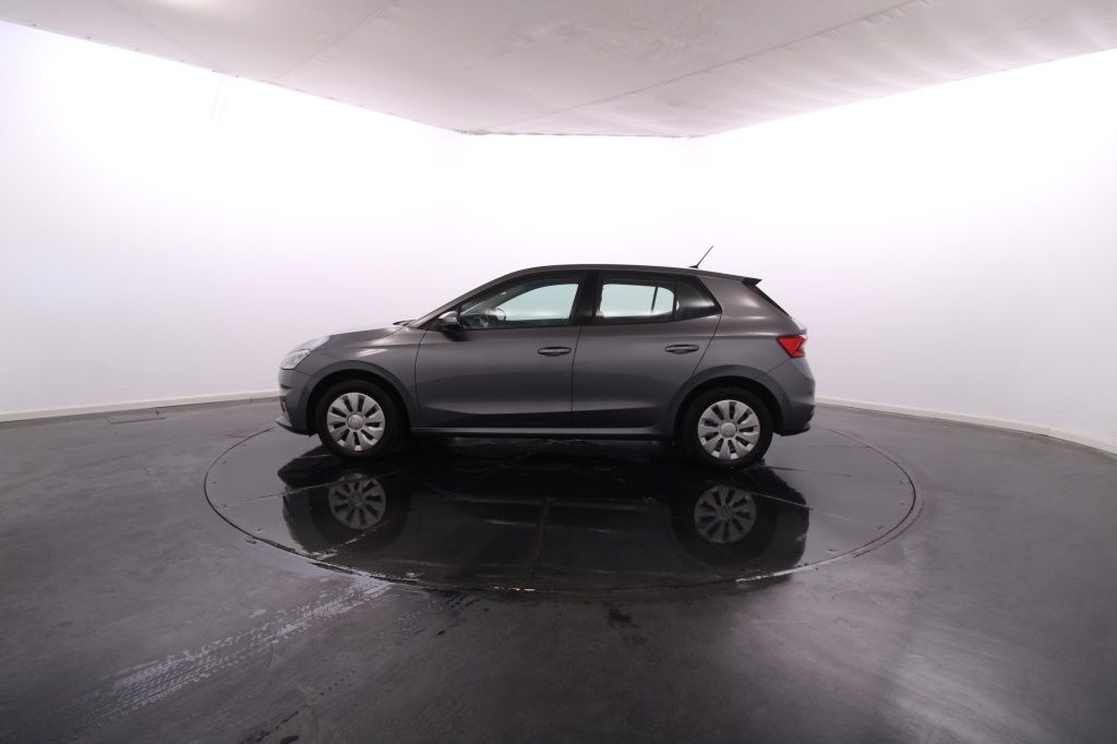 skoda-fabia-2023-gasolina-999cc