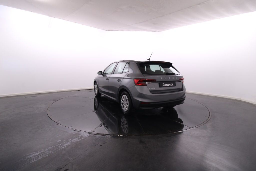 skoda-fabia-2023-gasolina-999cc