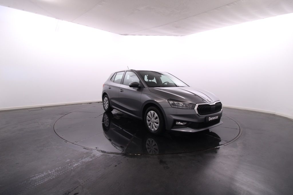 skoda-fabia-2023-gasolina-999cc