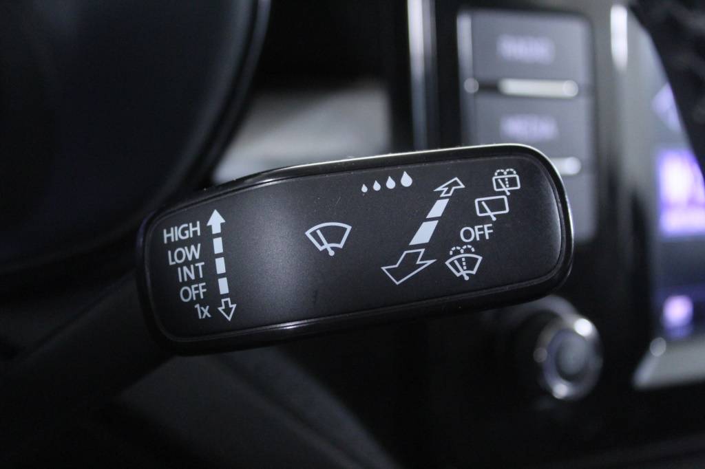skoda-fabia-2023-gasolina-999cc
