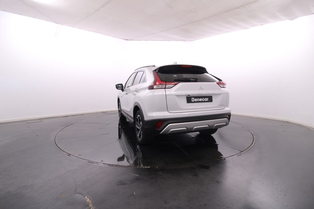 mitsubishi-eclipse-cross-2024-hibrido-2360cc