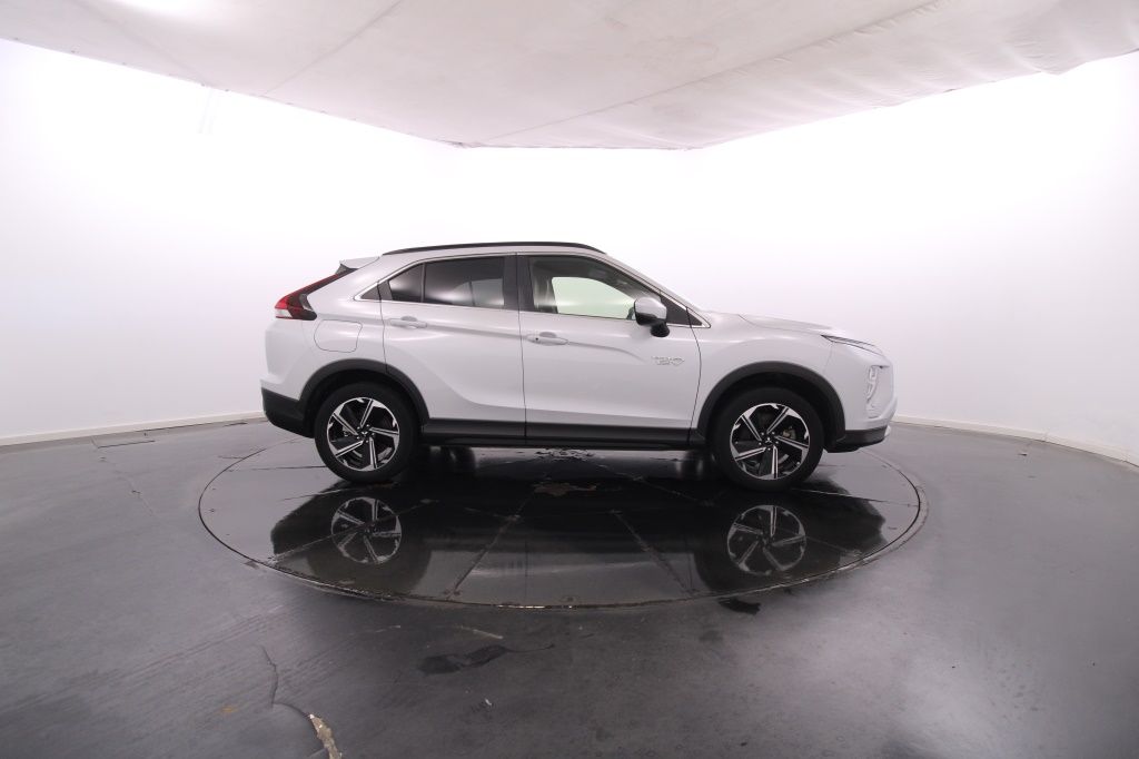 mitsubishi-eclipse-cross-2024-hibrido-2360cc