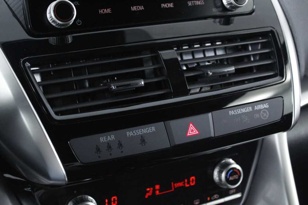 mitsubishi-eclipse-cross-2024-hibrido-2360cc