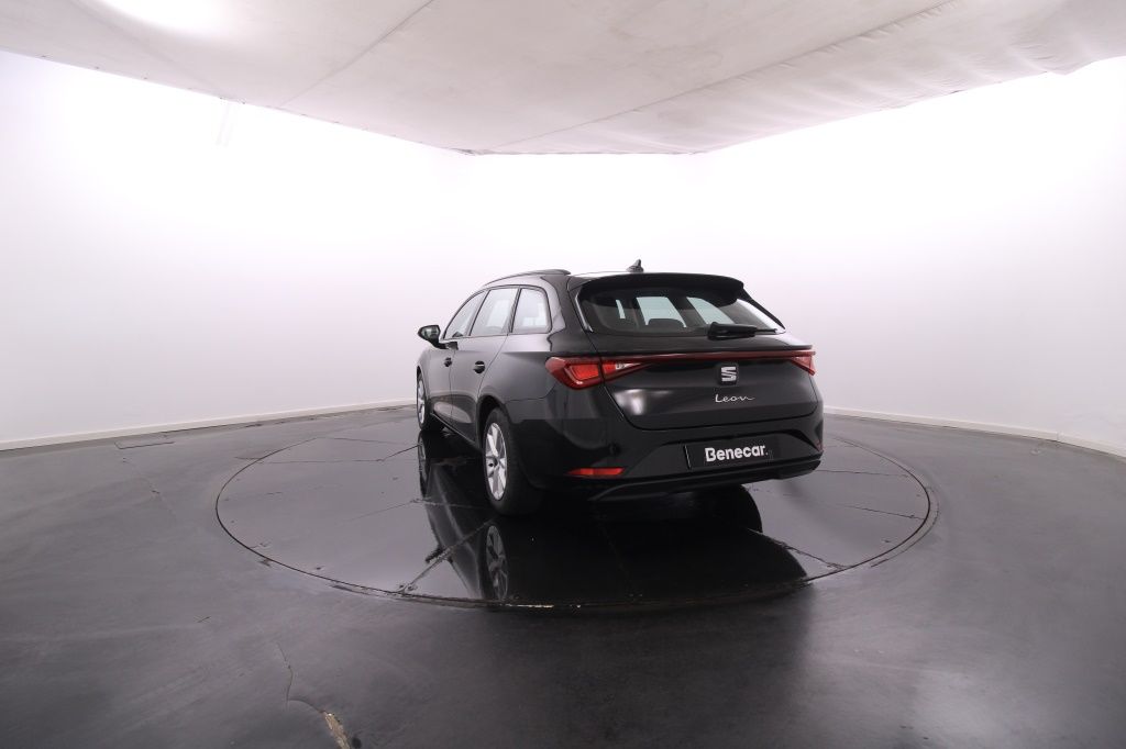 seat-leon-st-2024-gasolina-999cc