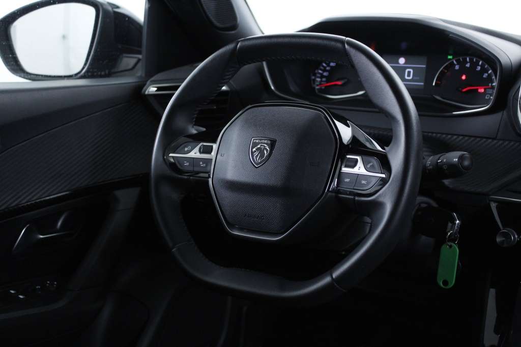 peugeot-2008-2024-gasolina-1199cc