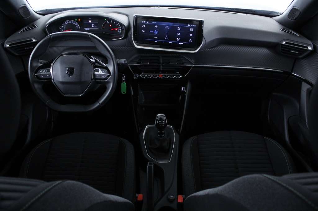 peugeot-2008-2024-gasolina-1199cc