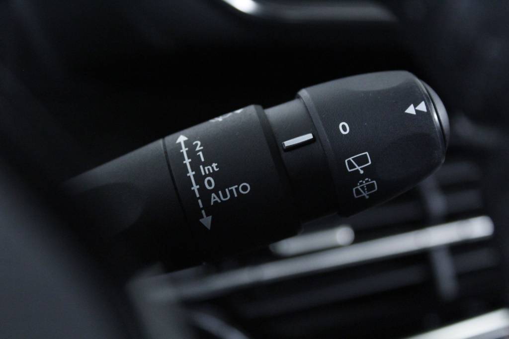 peugeot-2008-2024-gasolina-1199cc