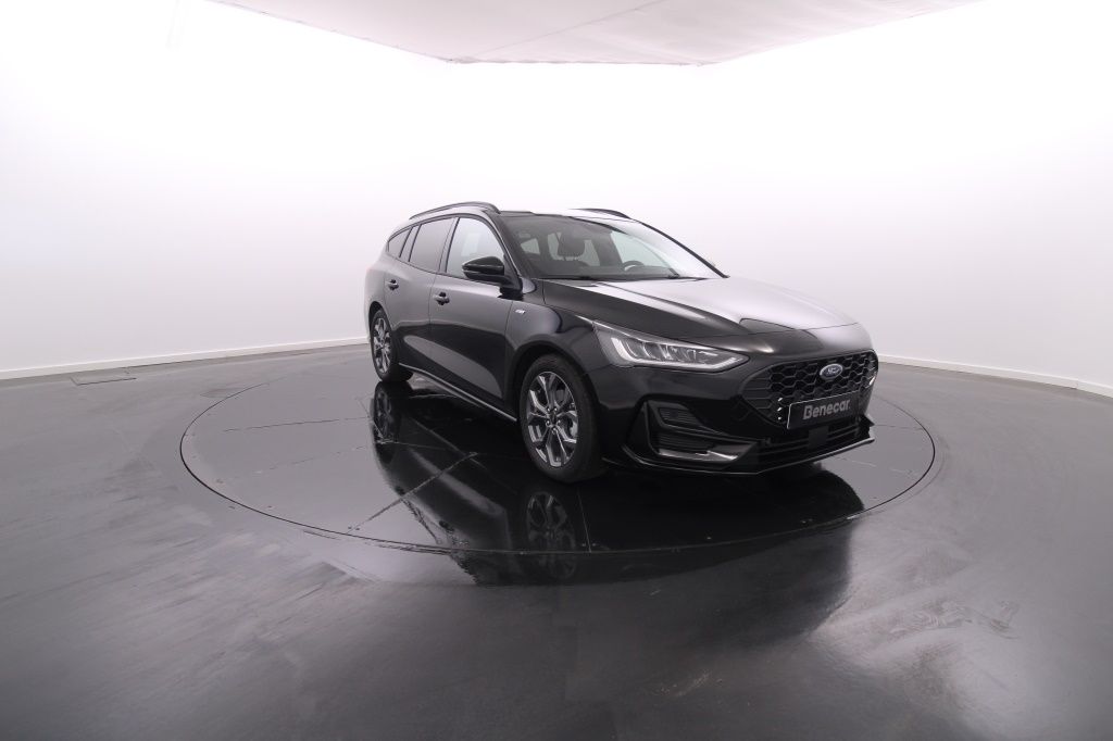 ford-focus-sw-2023-diesel-1499cc