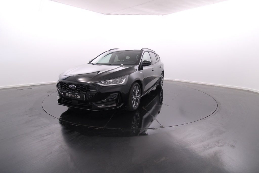 ford-focus-sw-2023-diesel-1499cc