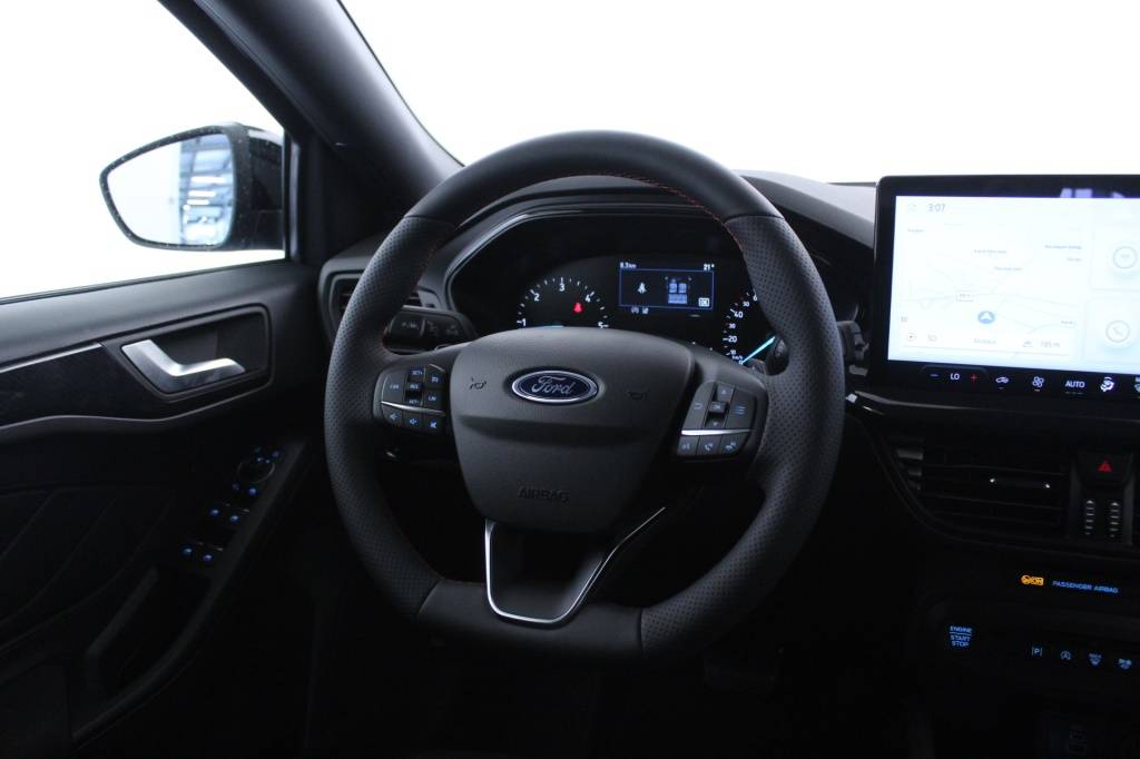 ford-focus-sw-2023-diesel-1499cc