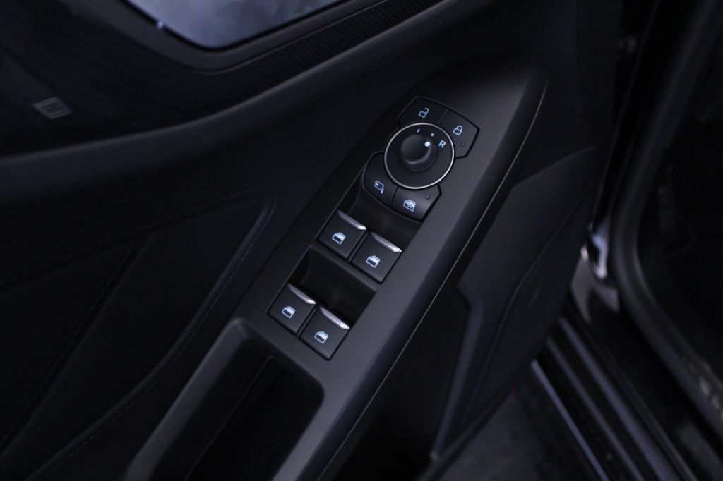 ford-focus-sw-2023-diesel-1499cc