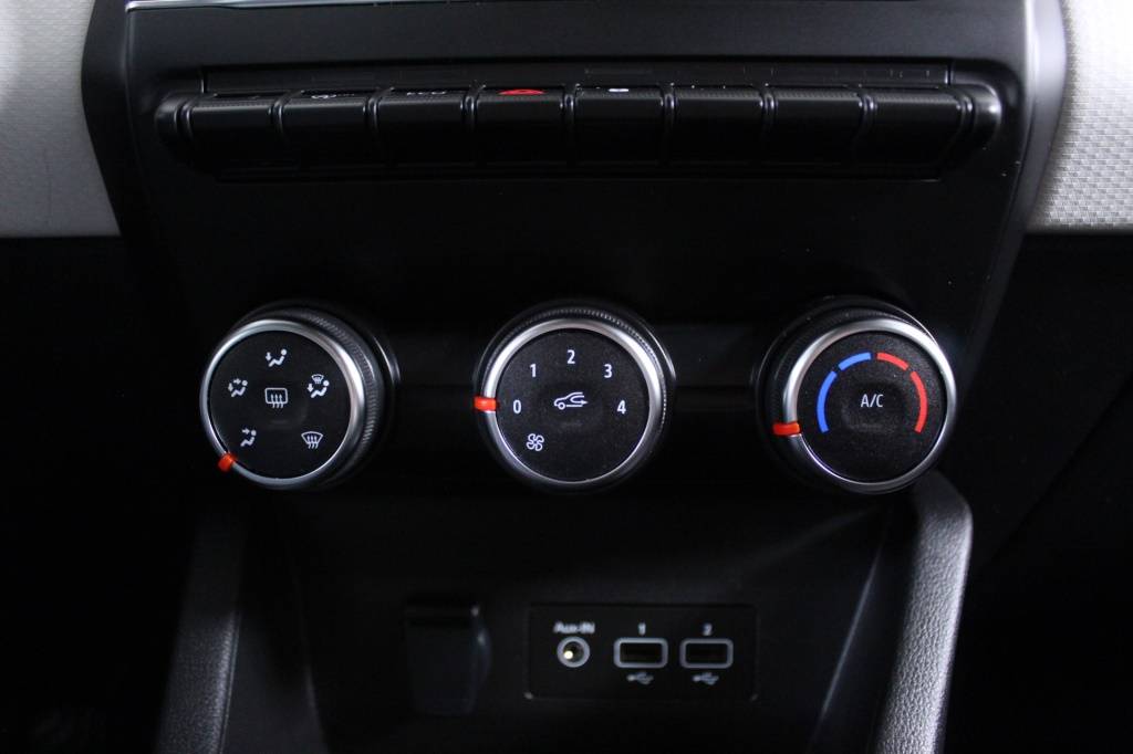 renault-clio-2023-gasolina-999cc