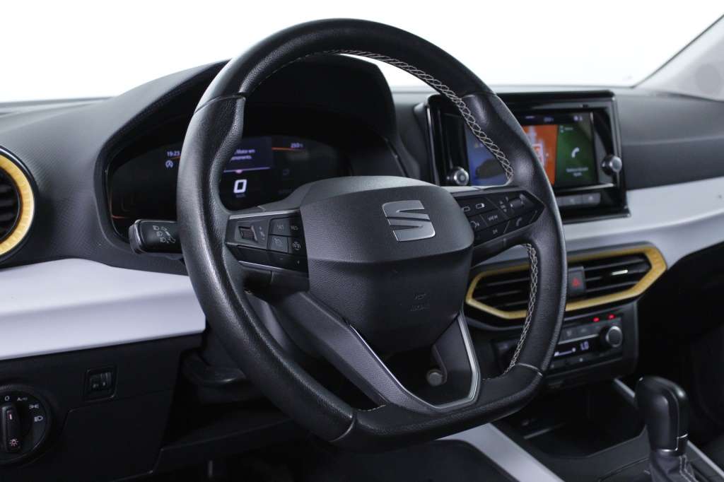 seat-arona-2024-gasolina-999cc