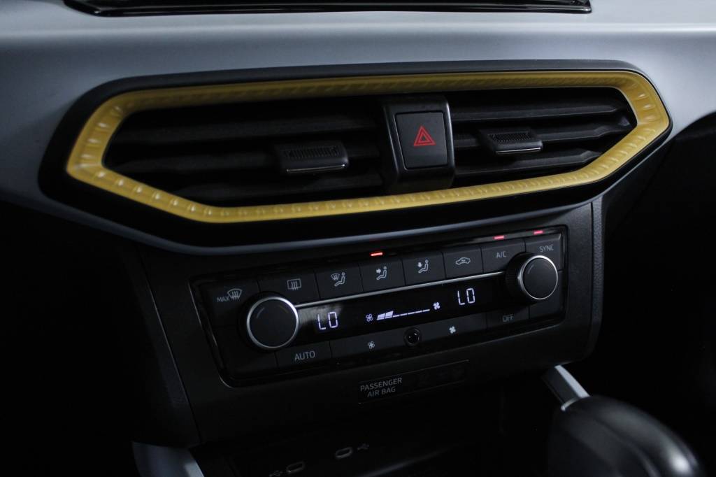 seat-arona-2024-gasolina-999cc