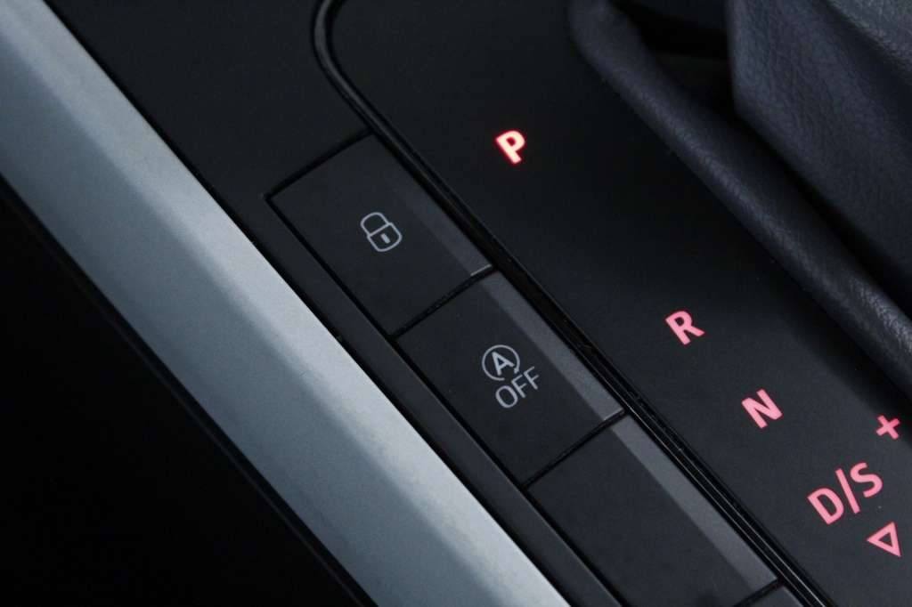 seat-arona-2024-gasolina-999cc