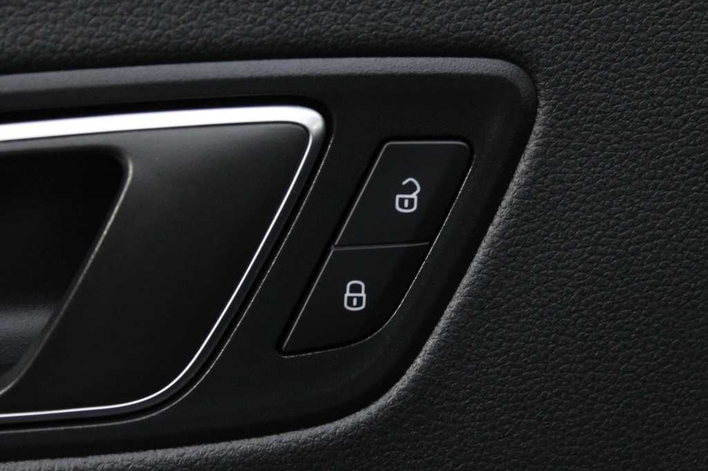seat-ateca-2023-gasolina-999cc