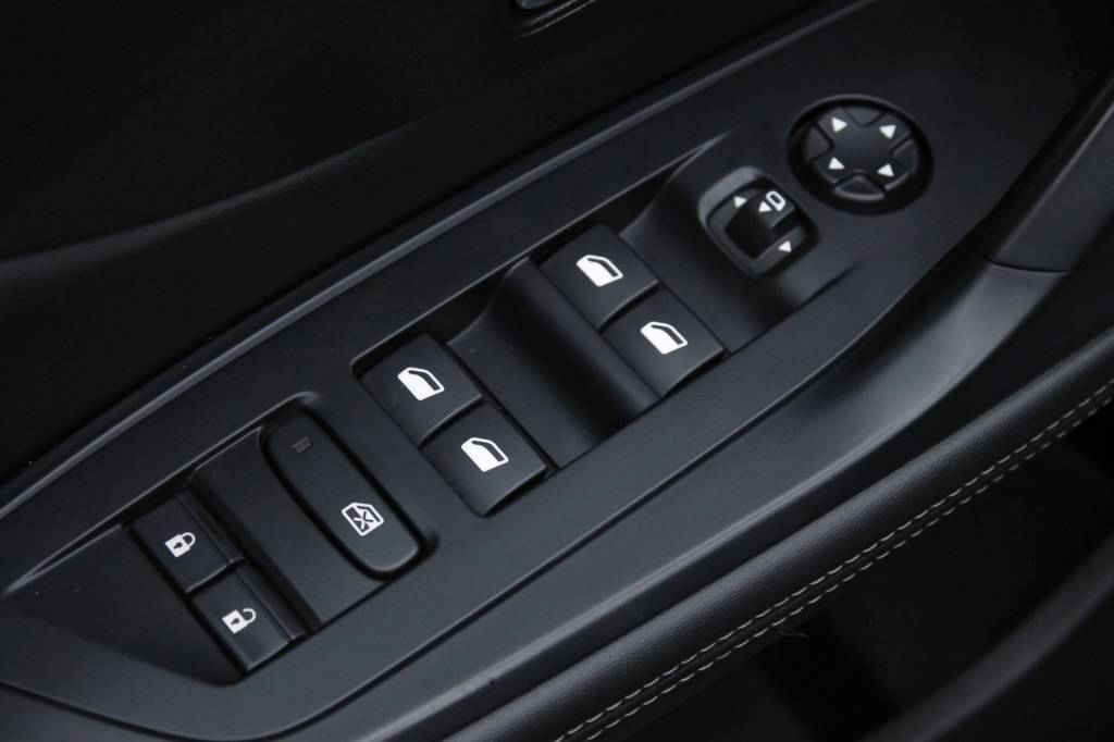 peugeot-408-2024-gasolina-1199cc