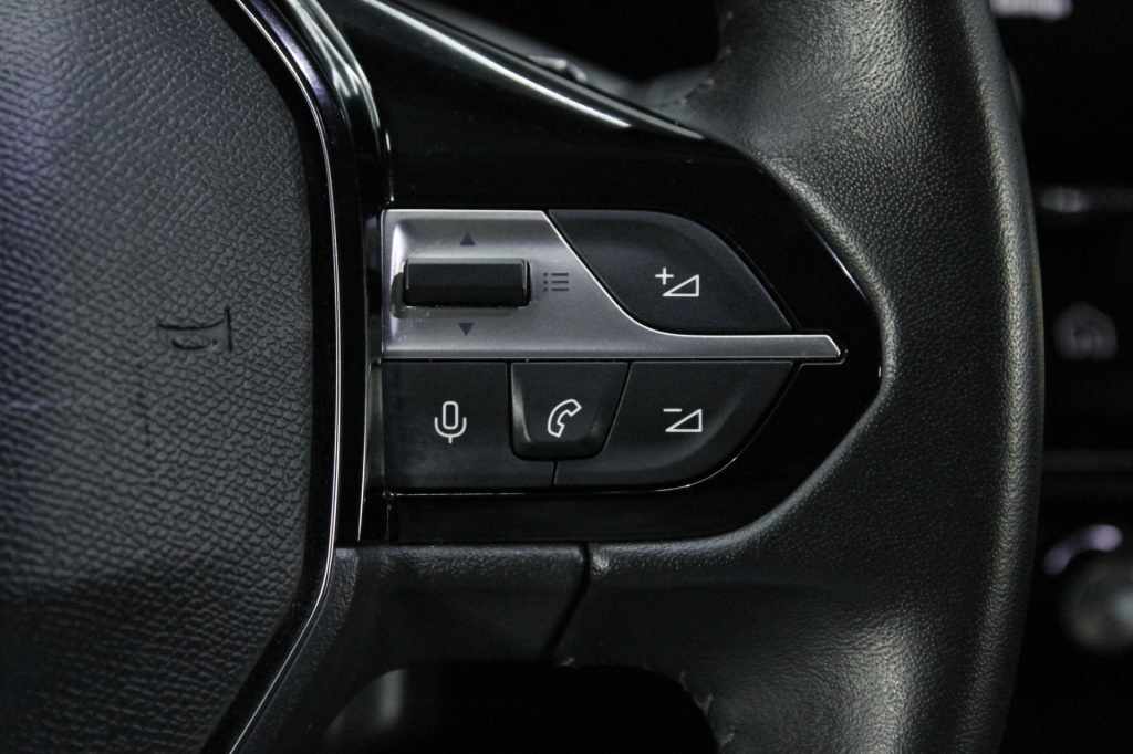 peugeot-408-2024-gasolina-1199cc