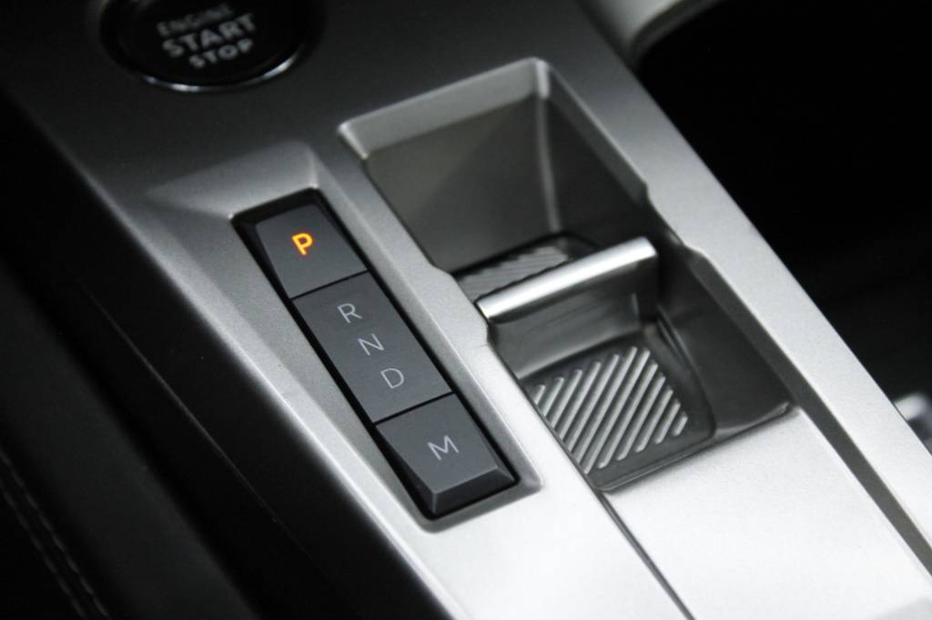 peugeot-408-2024-gasolina-1199cc