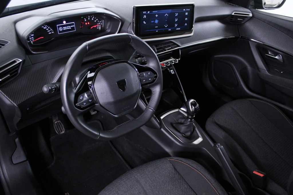 peugeot-2008-2025-gasolina-1199cc