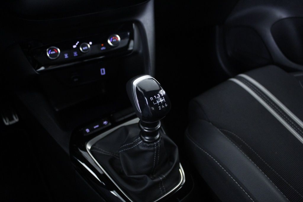 opel-corsa-2024-gasolina-1199cc