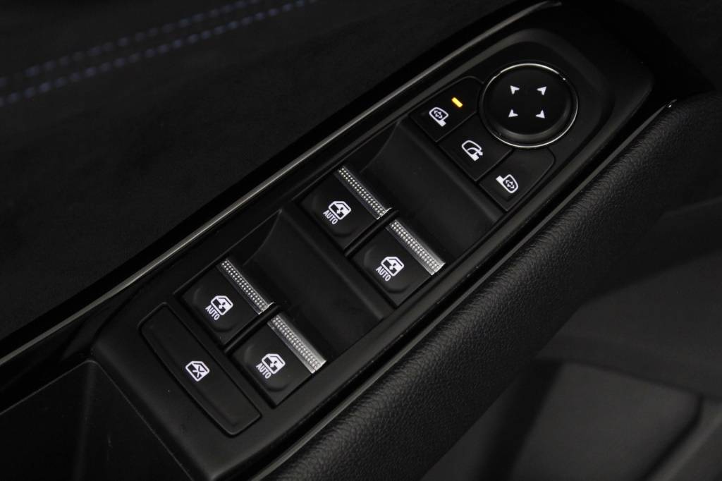 renault-espace-2023-hibrido-1199cc
