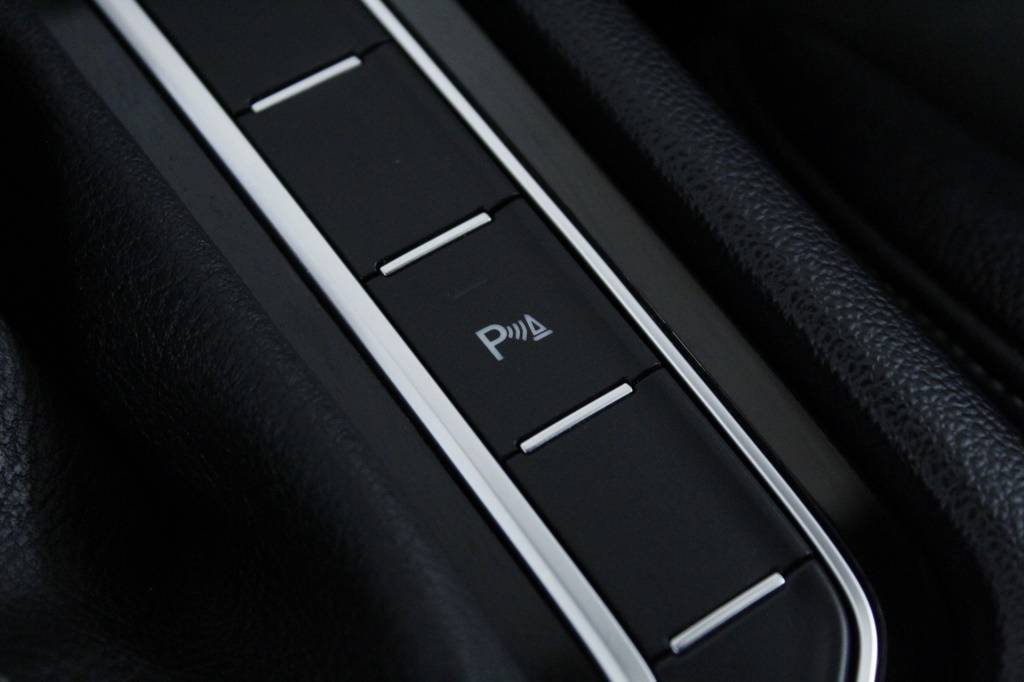 volkswagen-arteon-2023-diesel-1968cc